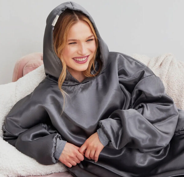 Kitsch Hoodiegenser Sateng - Image 3